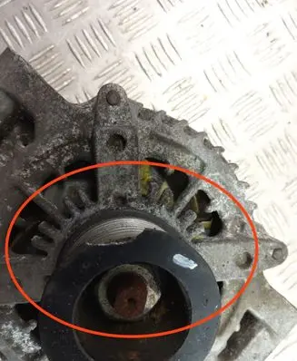 BMW 5 F10 F11 Generator/alternator 7591529