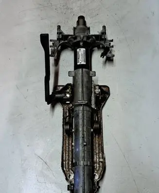 BMW 1 E81 E87 Steering wheel axle 881401084515
