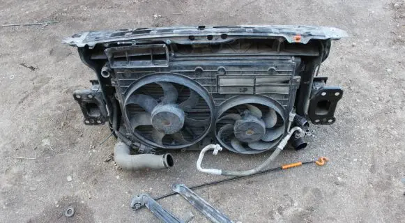 Skoda Yeti (5L) Fan set 1K0121207BC 1K0121205AC 5L0807109B