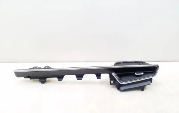 Dashboard side air vent grill/cover trim