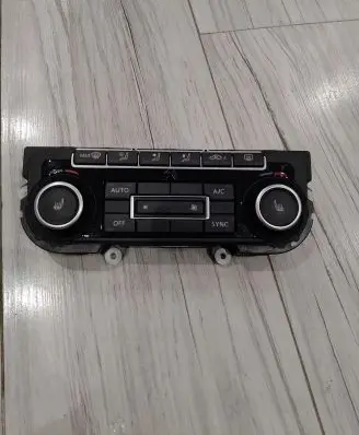 Volkswagen Golf VI Climate control unit 5K0907044GK