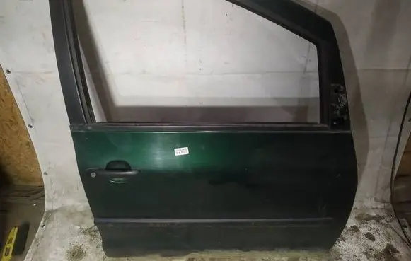 Seat Alhambra (Mk1) Front door 