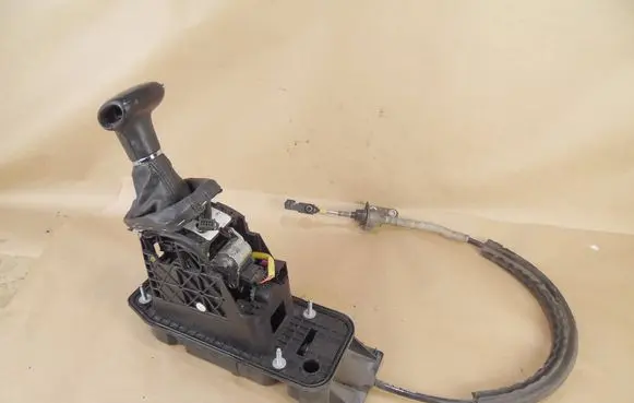 Volkswagen PASSAT B6 Gear shifter/selector 3C1713025H 40038601361702