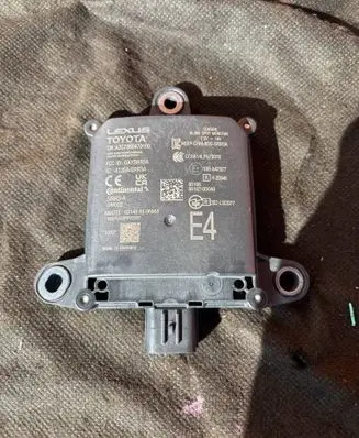 Toyota Yaris Cross Blind spot module 881620D040