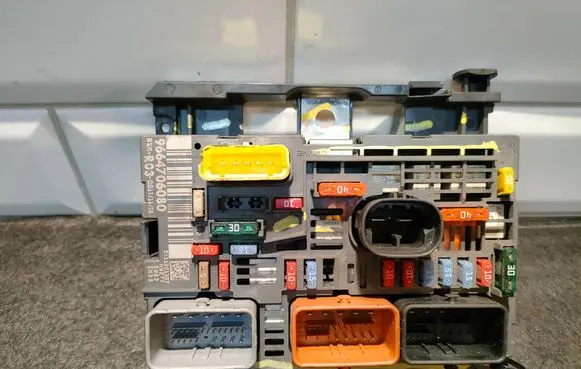 Citroen Jumpy BSM Control unit 9664706080