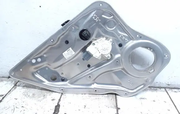 Mercedes-Benz E W212 Rear door window regulator with motor A2125407205 A2048200542