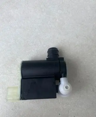 Hyundai Tucson JM Windscreen/windshield washer pump 985102C100