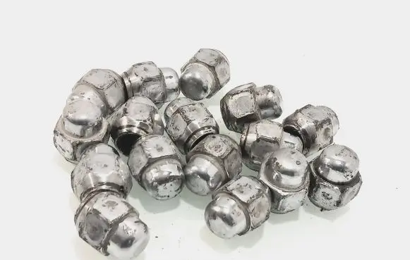 Hyundai Elantra Nuts/bolts 
