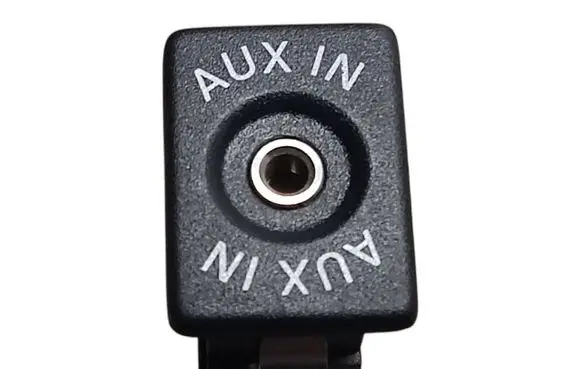 Volkswagen PASSAT B7 AUX in-socket connector 5M0035724