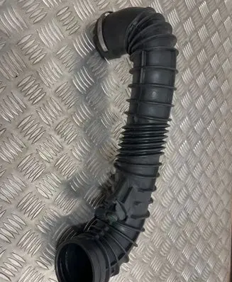 Mercedes-Benz Vito Viano W639 Air intake hose/pipe A6395282582 4461922513