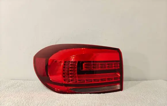 Volkswagen Tiguan Rear/tail lights 5N0945207 2SD01171501 80015180