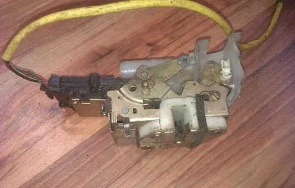 Mazda Demio Rear door lock