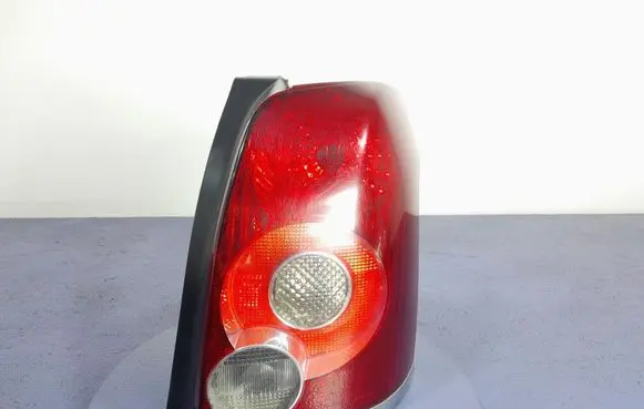 Toyota Avensis Verso Rear/tail lights