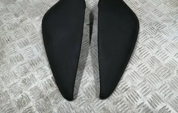 Nissan Qashqai Centre console side trim front 