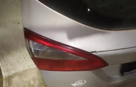 Ford Focus Tailgate rear/tail lights