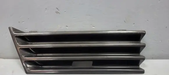 Mercedes-Benz E W210 Front bumper lower grill A2108800005