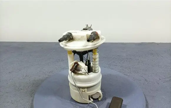 Renault Clio I In-tank fuel pump 170114377R