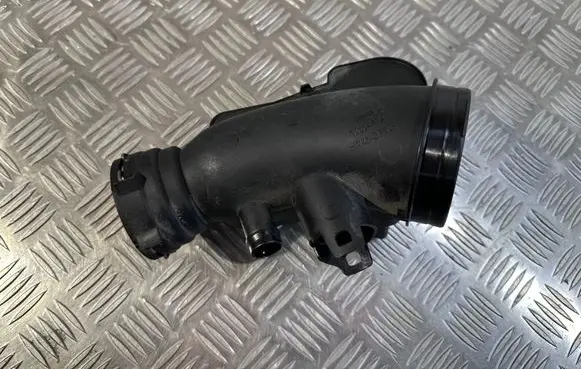 Intake resonator