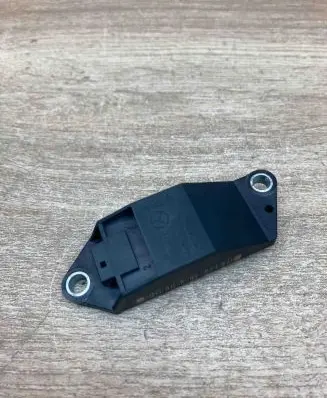 Mercedes-Benz E W211 Airbag deployment crash/impact sensor A0018209326