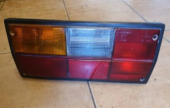 Volkswagen Transporter - Caravelle T3 Rear/tail lights 251971867 251945257H 3683516
