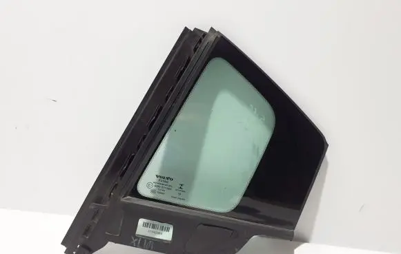 Rear vent window glass