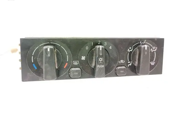 Mitsubishi Space Wagon Climate control unit MR398658
