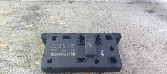 Mercedes-Benz Vito Viano W639 Door control unit/module 6398200226 356169