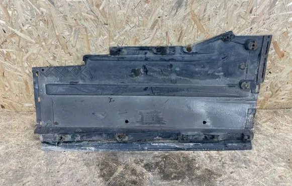 Audi A5 8T 8F Side bottom protection 8K0825207B