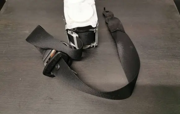 Mercedes-Benz GL X164 Front seatbelt 34009438