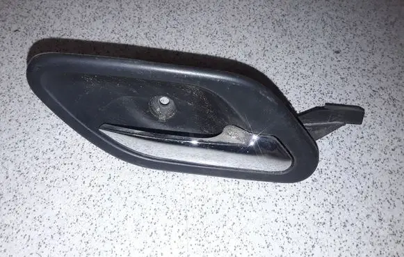 BMW 5 E39 Front door interior handle 8226050