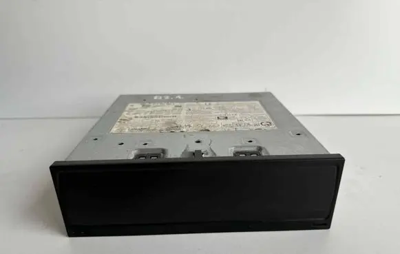 Radio/CD/DVD/GPS head unit