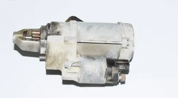 BMW 7 F01 F02 F03 F04 Starter motor 7556131