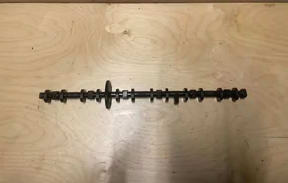 BMW 1 F20 F21 Balance shaft 7576160