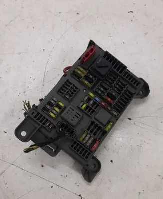 BMW X5 E70 Fuse module 518954020A 693168703 0102003693168703