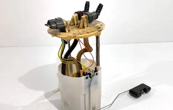 Opel Movano B In-tank fuel pump 172020772R