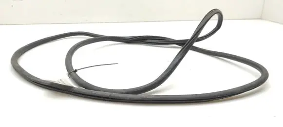 Mercedes-Benz Sprinter W906 Rear side glass trim 