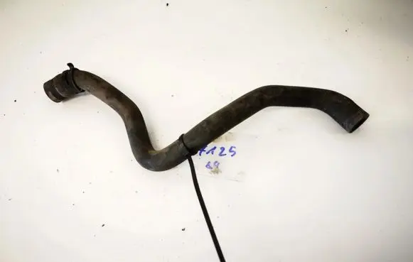 Mercedes-Benz Vaneo W414 Engine coolant pipe/hose