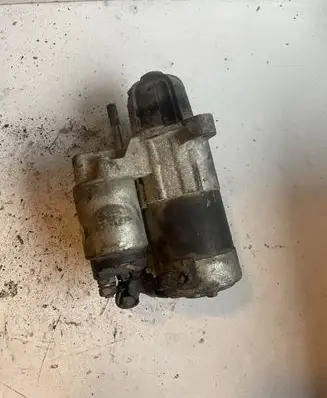 Suzuki Alto Starter motor LRS01621 P0000852