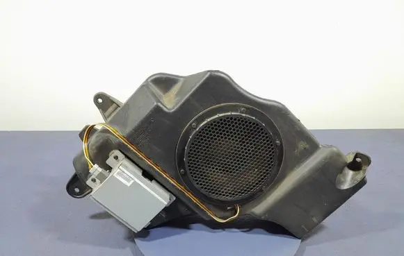Dodge Caliber Subwoofer speaker 04672324