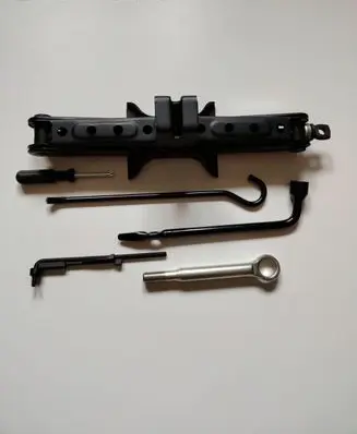 Subaru Outback (BT) Tool set 