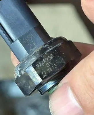 BMW 5 GT F07 Air conditioning (A/C) pressure sensor 9141958 9526