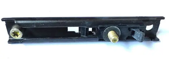 Land Rover Range Rover L322 Seat belt adjustment rail 7072694