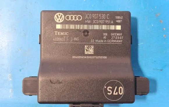 Volkswagen PASSAT B6 Other control units/modules 3C0907530C