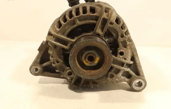Toyota Corolla Verso E121 Generator/alternator 0124315024