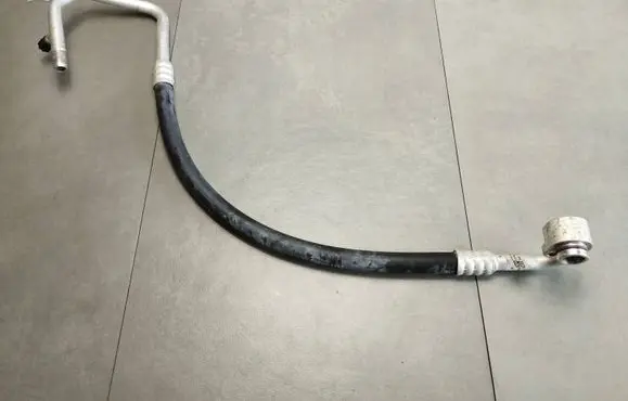 Audi A5 Sportback 8TA Air conditioning (A/C) pipe/hose 8T0260707C