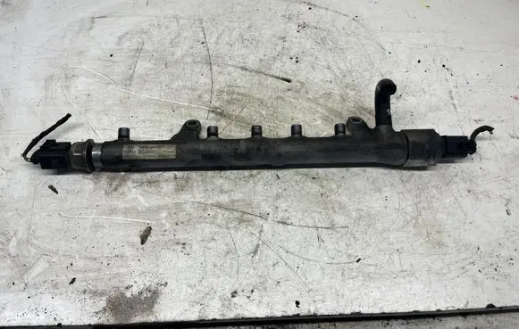 Volkswagen Golf Plus Fuel main line pipe 03L130089B