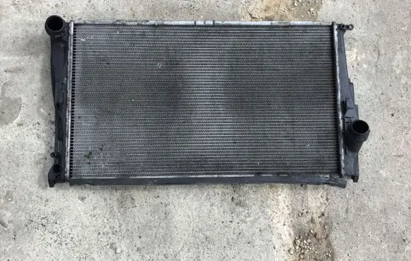 BMW 3 E92 E93 Coolant radiator 778890109 77944889 3122363