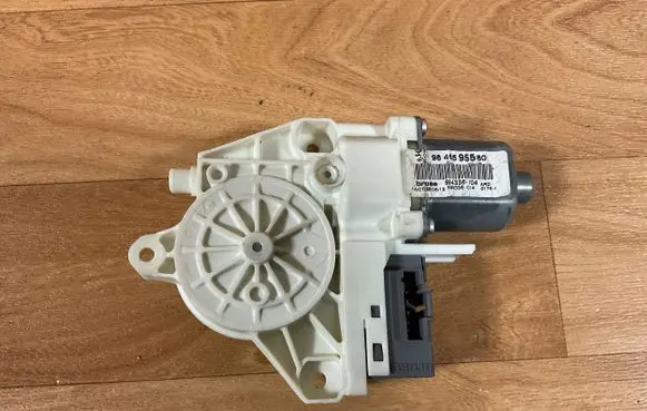 Peugeot 407 Rear door window regulator motor 9646595580 994336104