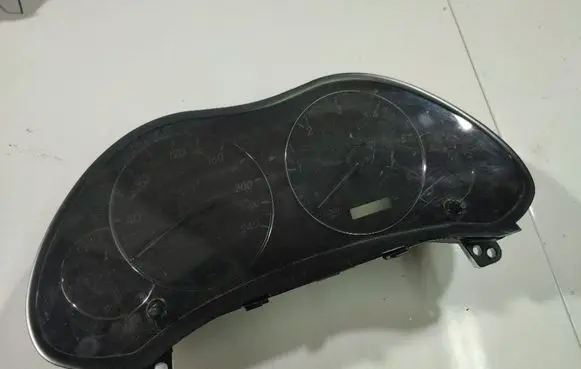 Toyota Avensis T250 Speedometer (instrument cluster) 8380005830A