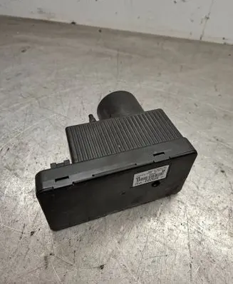 Mercedes-Benz C W203 Central locking vacuum pump 2038000048 0132006365